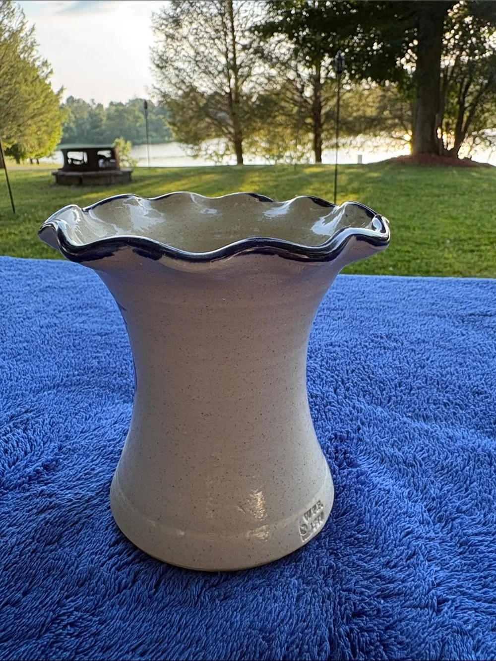 Williamsburg Pottery Salt Glaze Vase Ruffled Top Edge Colbalt Blue Flower